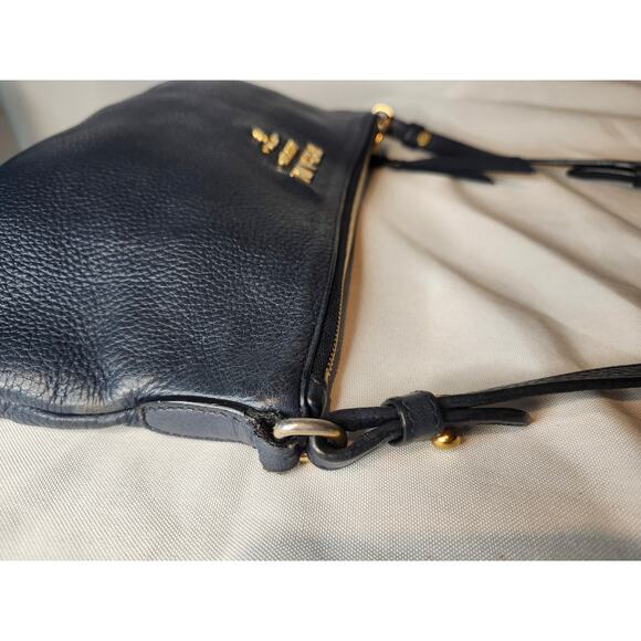 SOLD Prada Vitello Daino Crossbody Bag Navy pebbled calfskin leather - Picture 5 of 16